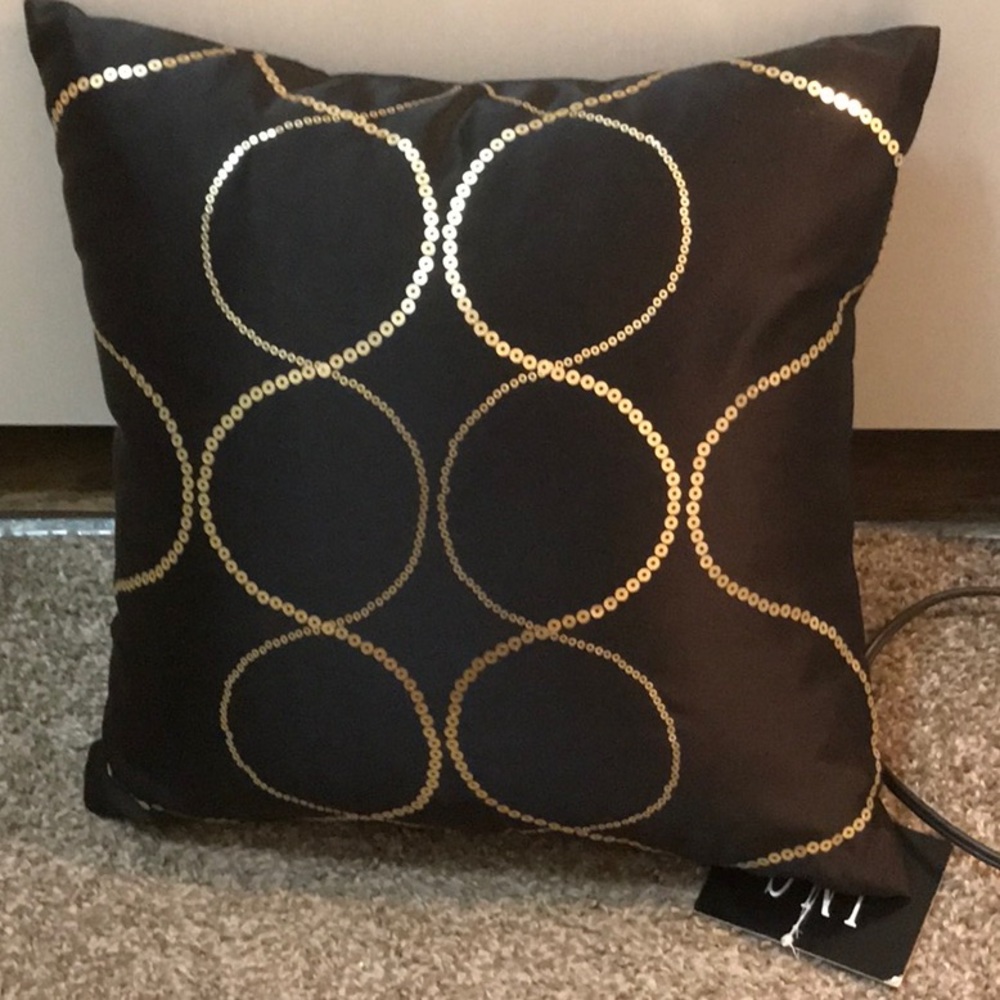 INC International Concepts sequin ogee 14x14